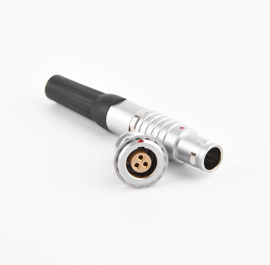 1688783362451774.jpg 1B3芯插头+插座.jpg