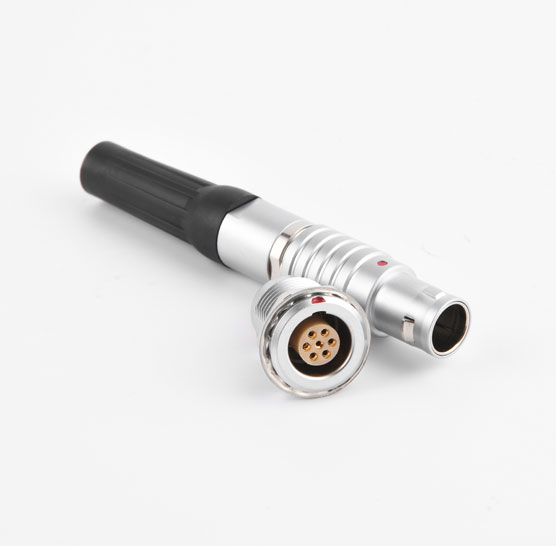 1688783767121112.jpg 1B7芯插头+插座.jpg