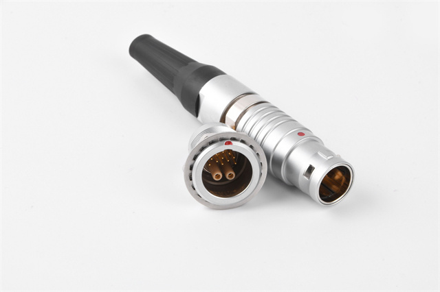 航空插头的设计和制造过程有哪些关键环节？